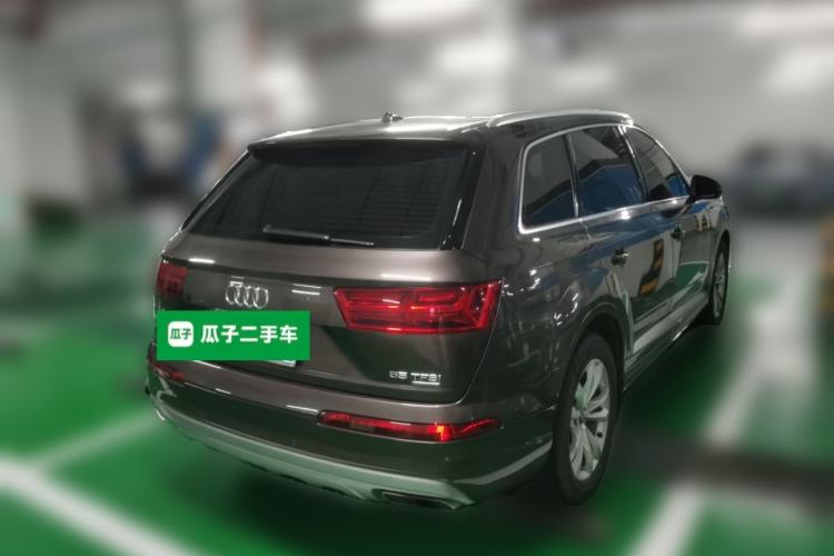 Used Audi Q7 2019 55 TFSI Technology Edition Rear Right 45 Deg