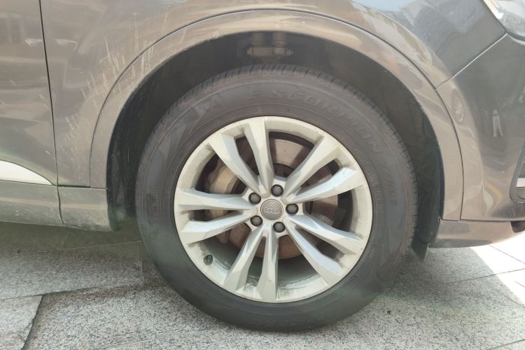 Used Audi Q7 2019 55 TFSI Technology Edition Right Front Wheel Hub