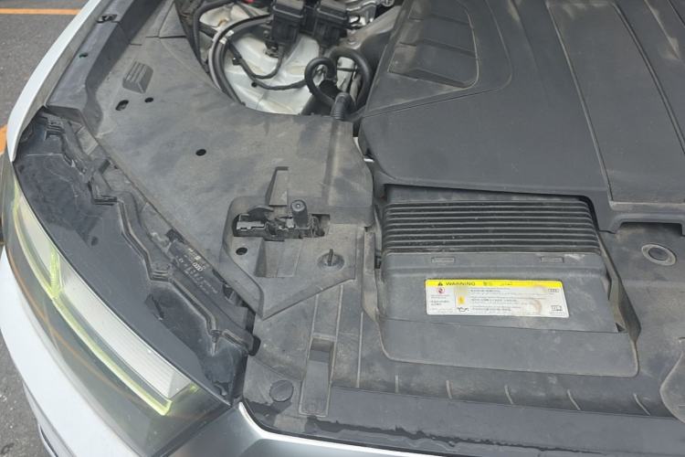 Used Audi Q7 2019 55 TFSI Technology Edition Engine Bay Right