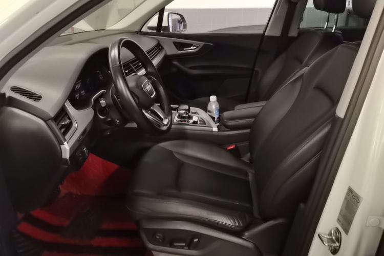 Used Audi Q7 2019 55 TFSI Technology Edition Left Front Seat