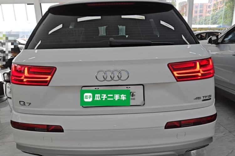 Used Audi Q7 2019 45 TFSI Comfort Model Rear