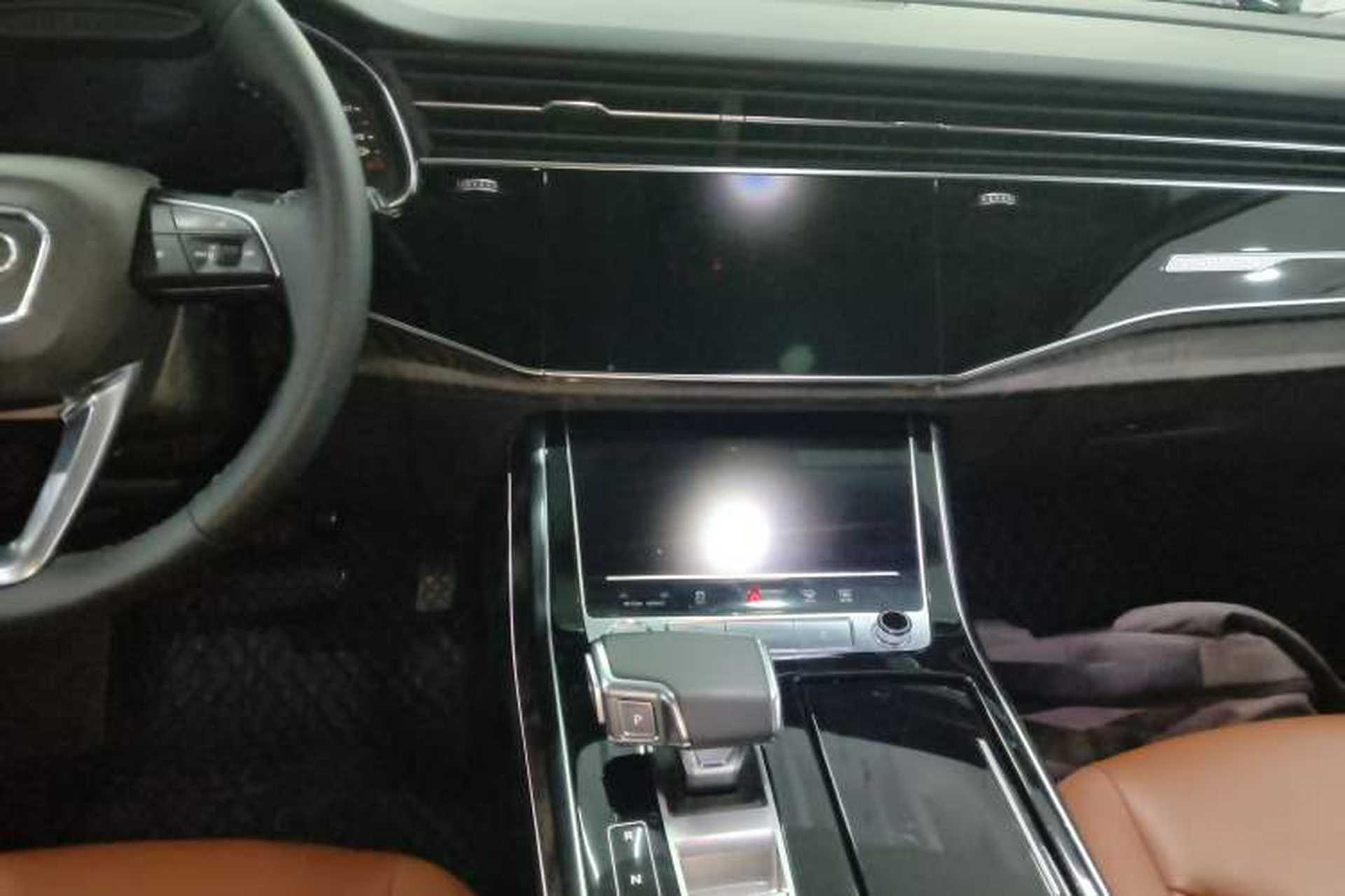 Used Audi Q7 2020 55 TFSI quattro S line sports model Audio And AC Panel