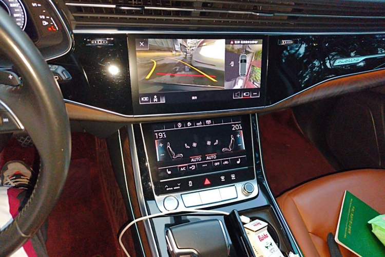 Used Audi Q7 2020 55 TFSI quattro S line sports model Audio And AC Panel