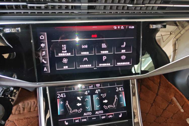 Used Audi Q7 2020 55 TFSI quattro S line sports model Audio And AC Panel