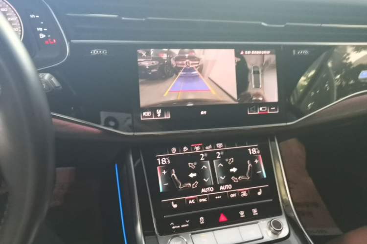 Used Audi Q7 2020 55 TFSI quattro S line sports model Audio And AC Panel