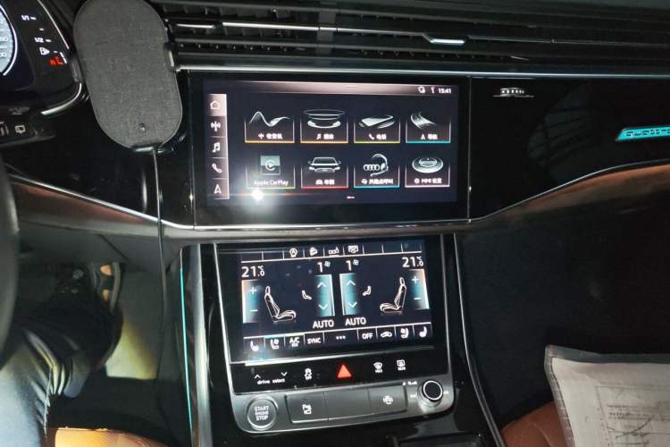 Used Audi Q7 2020 55 TFSI quattro S line sports model Audio And AC Panel
