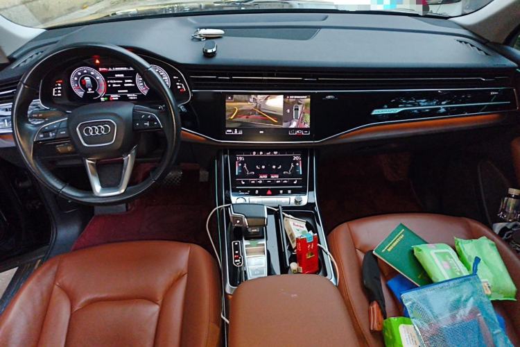 Used Audi Q7 2020 55 TFSI quattro S line sports model Center Console