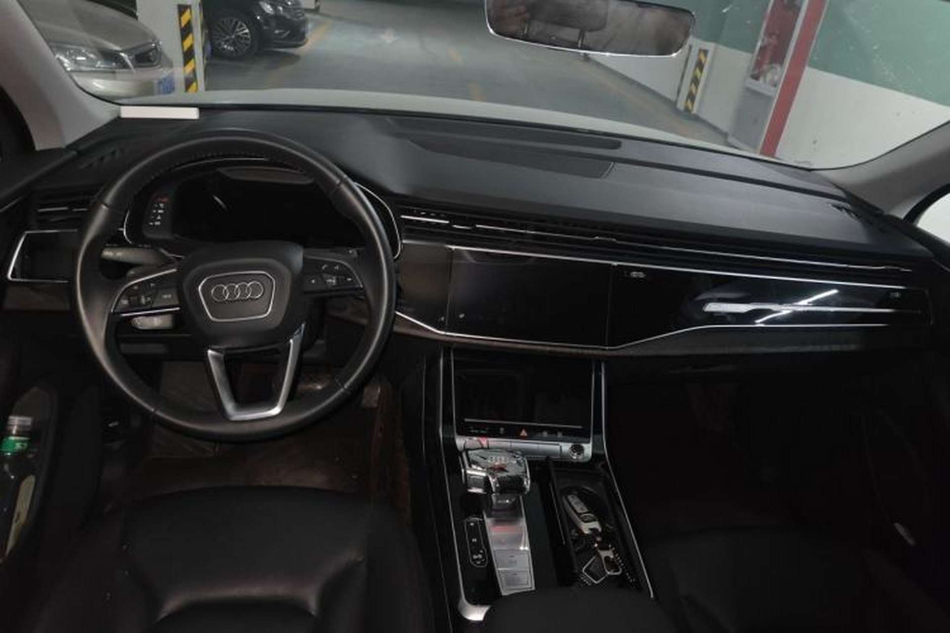 Used Audi Q7 2020 55 TFSI quattro S line sports model Center Console