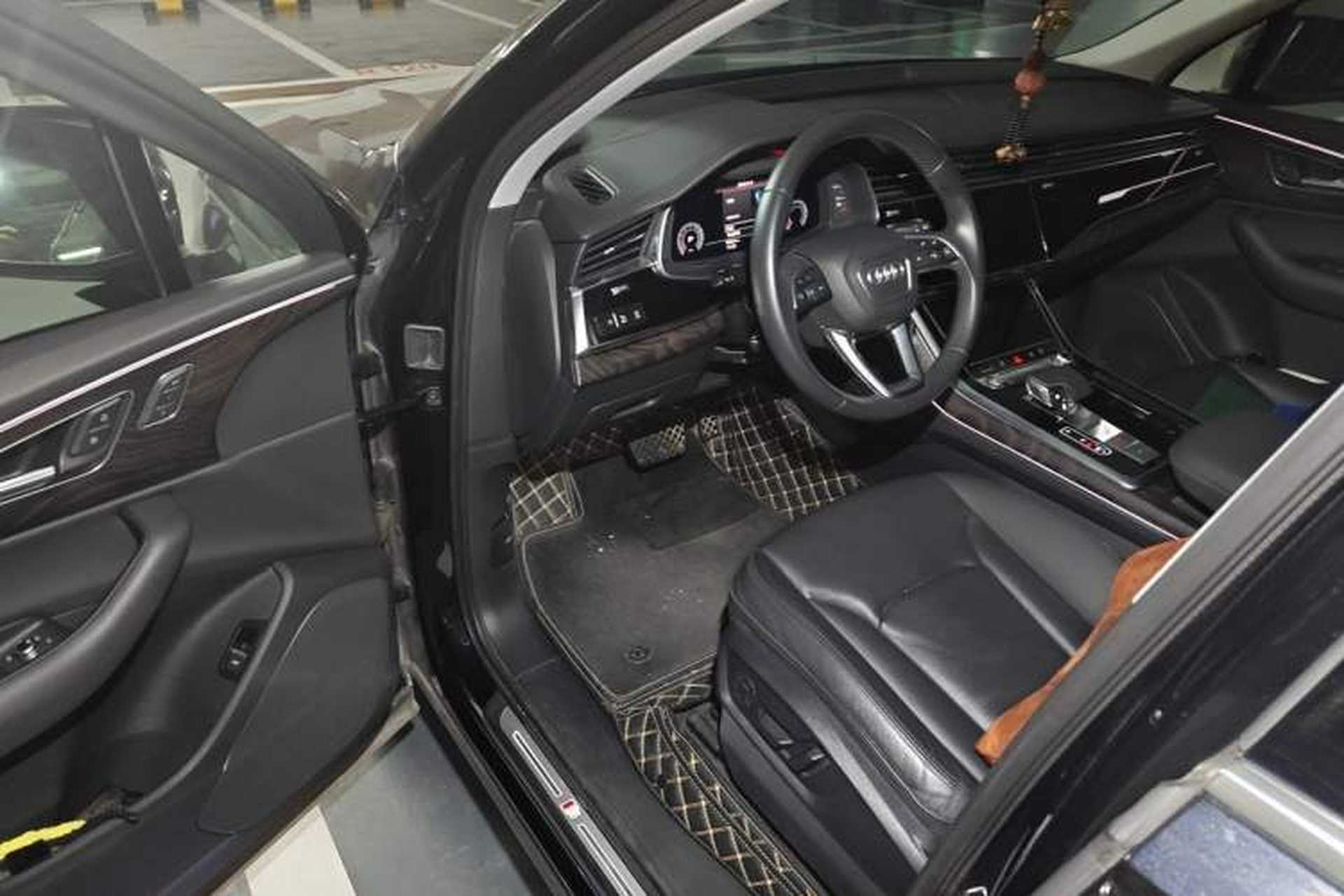 Used Audi Q7 2020 55 TFSI quattro S line sports model Driver Seat
