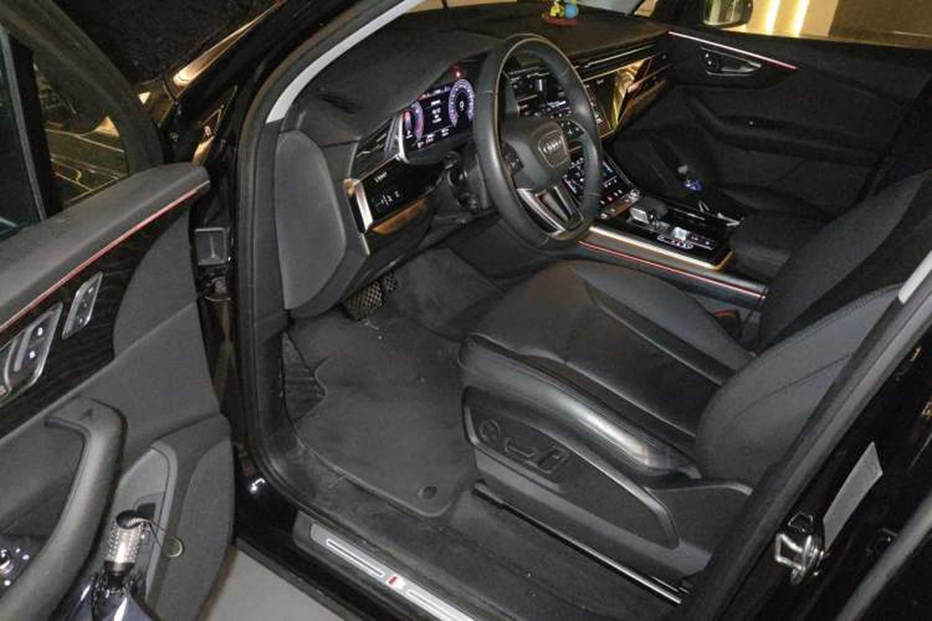 Used Audi Q7 2020 55 TFSI quattro S line sports model Driver Seat