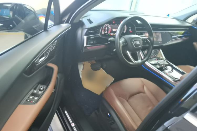 Used Audi Q7 2020 55 TFSI quattro S line sports model Driver Seat