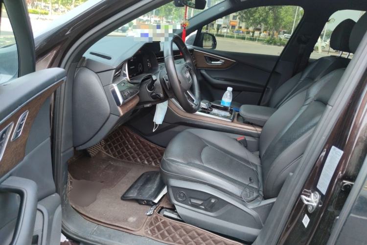 Used Audi Q7 2020 55 TFSI quattro S line sports model Driver Seat