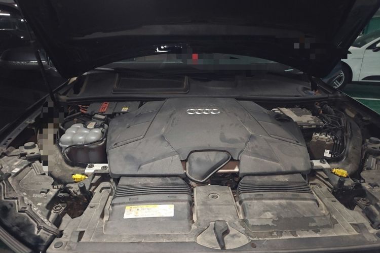 Used Audi Q7 2020 55 TFSI quattro S line sports model Engine Bay