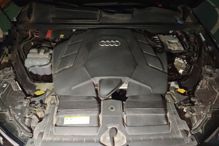 Used Audi Q7 2020 55 TFSI quattro S line sports model Engine Bay