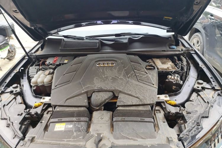 Used Audi Q7 2020 55 TFSI quattro S line Prestige Edition Engine Bay