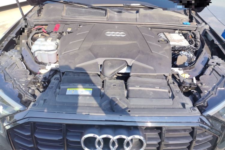 Used Audi Q7 2020 55 TFSI quattro Black Warrior Exclusive Edition Engine Bay