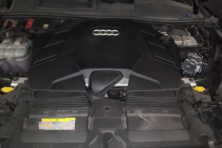 Used Audi Q7 2020 55 TFSI quattro S line sports model Engine Bay