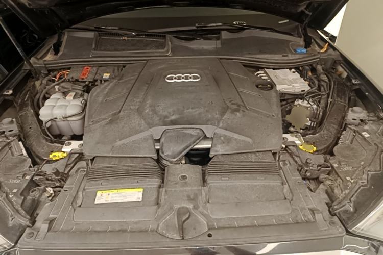 Used Audi Q7 2020 55 TFSI quattro S line sports model Engine Bay