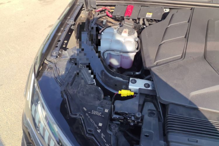 Used Audi Q7 2020 55 TFSI quattro Black Warrior Exclusive Edition Engine Bay Right
