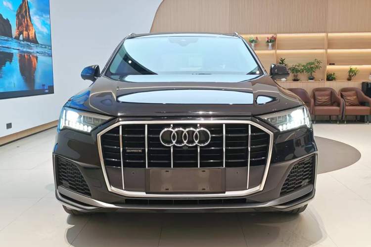 Used Audi Q7 2020 55 TFSI quattro S line sports model Exterior 2