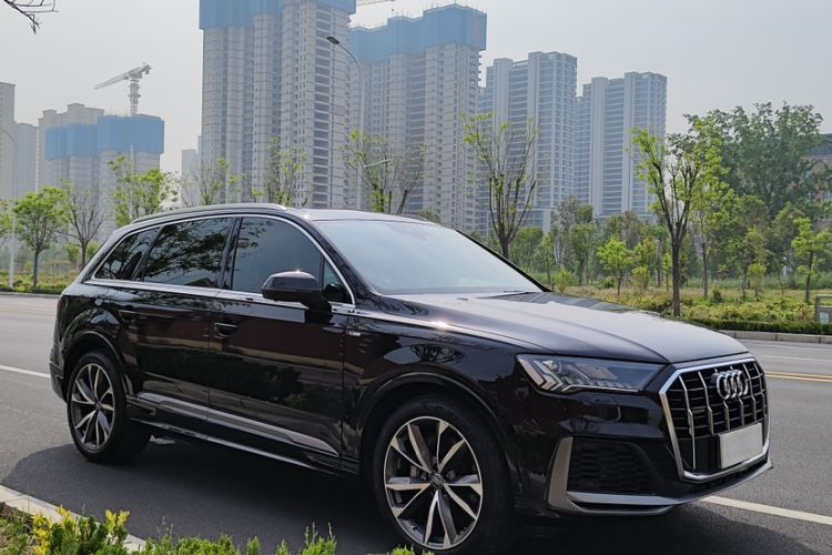 Used Audi Q7 2020 55 TFSI quattro S line sports model Exterior 2