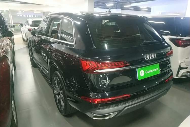 Used Audi Q7 2020 55 TFSI quattro S line sports model Exterior 2
