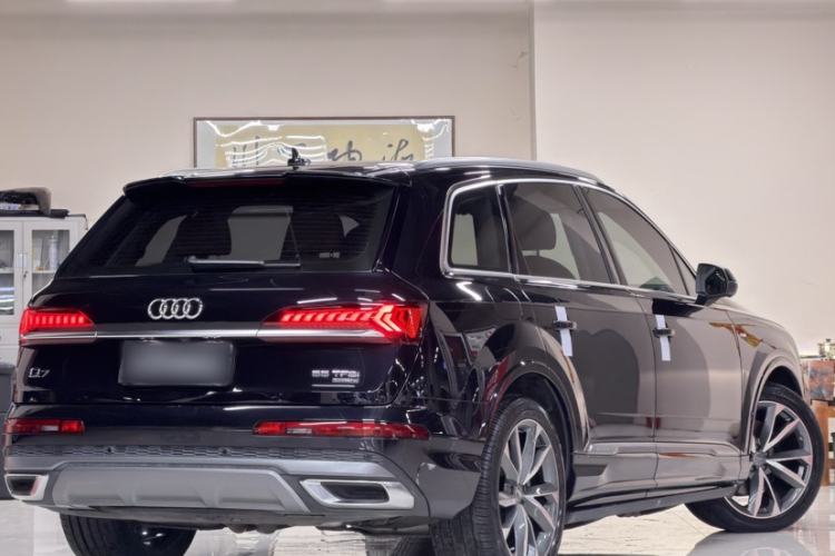 Used Audi Q7 2020 55 TFSI quattro S line sports model Exterior 3