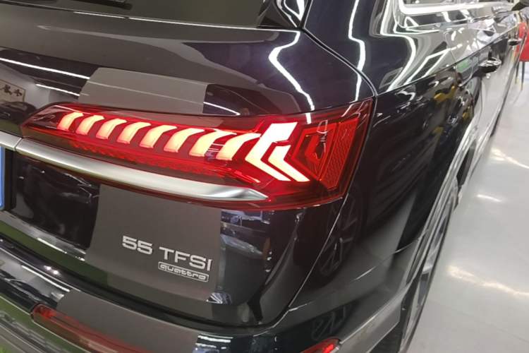 Used Audi Q7 2020 55 TFSI quattro S line sports model Exterior 3
