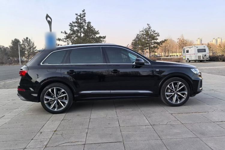 Used Audi Q7 2020 55 TFSI quattro S line sports model Exterior 3
