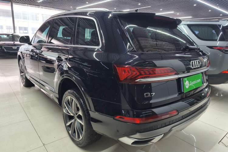 Used Audi Q7 2020 55 TFSI quattro S line sports model Exterior 3