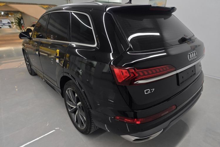 Used Audi Q7 2020 55 TFSI quattro S line sports model Exterior 3