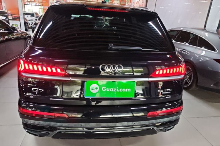 Used Audi Q7 2020 55 TFSI quattro Black Warrior Exclusive Edition Exterior 4