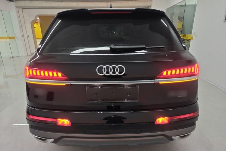Used Audi Q7 2020 55 TFSI quattro S line sports model Exterior 4