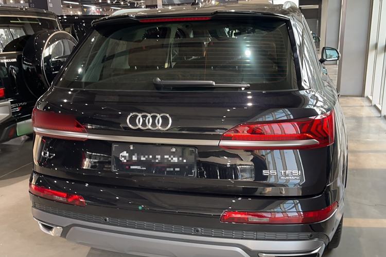 Used Audi Q7 2020 55 TFSI quattro S line sports model Exterior 4