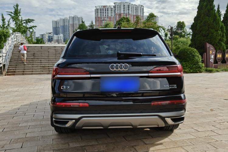 Used Audi Q7 2020 55 TFSI quattro S line sports model Exterior 5
