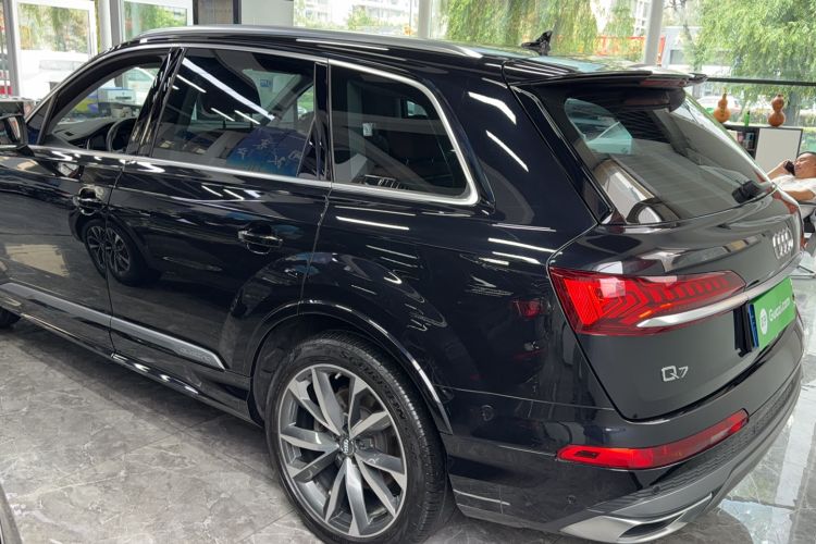 Used Audi Q7 2020 55 TFSI quattro S line sports model Exterior 5