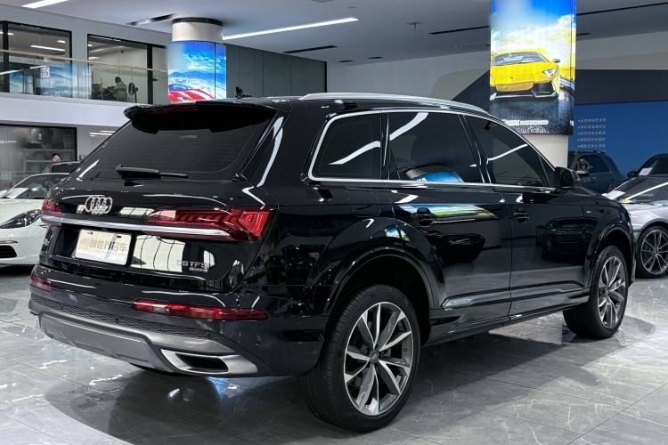 Used Audi Q7 2020 55 TFSI quattro S line sports model Exterior 5