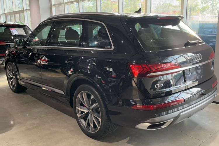 Used Audi Q7 2020 55 TFSI quattro S line sports model Exterior 5