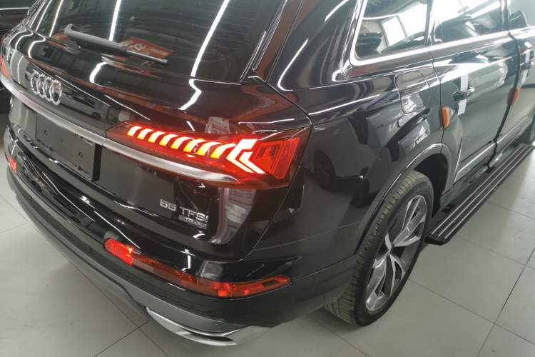 Used Audi Q7 2020 55 TFSI quattro S line sports model Exterior 6