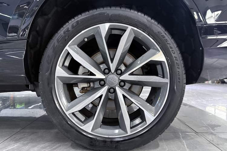 Used Audi Q7 2020 55 TFSI quattro S line sports model Exterior 6
