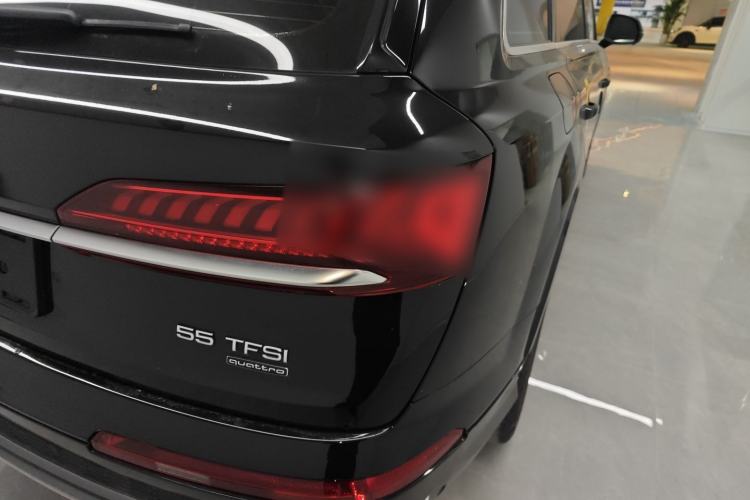 Used Audi Q7 2020 55 TFSI quattro S line sports model Exterior 6