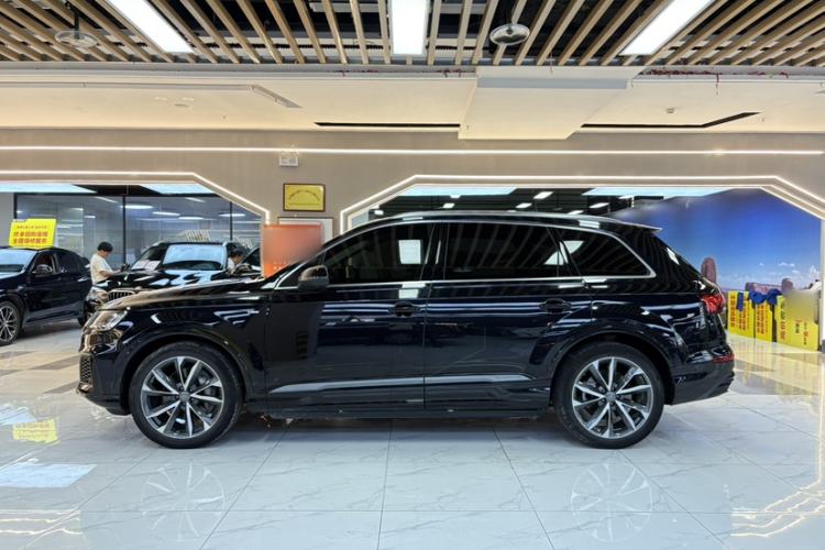 Used Audi Q7 2020 55 TFSI quattro S line sports model Exterior 6