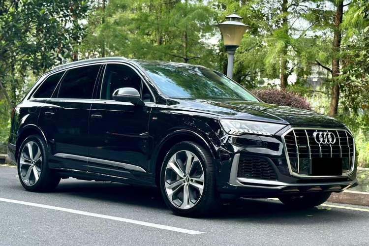 Used Audi Q7 2020 55 TFSI quattro S line sports model Exterior 7