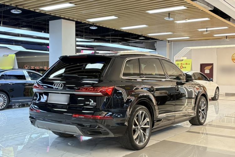Used Audi Q7 2020 55 TFSI quattro S line sports model Exterior 7
