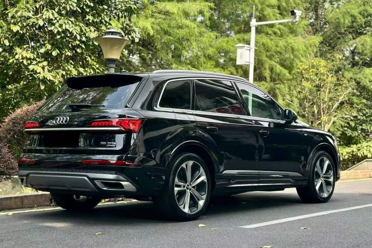 Used Audi Q7 2020 55 TFSI quattro S line sports model Exterior 8