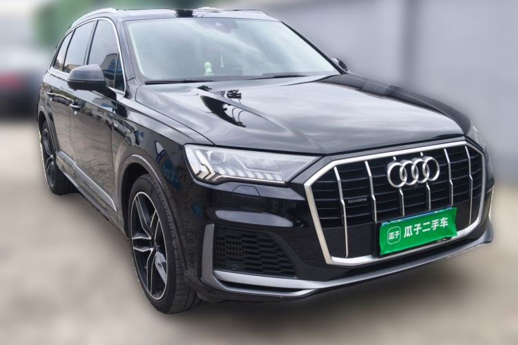 Used Audi Q7 2020 55 TFSI quattro S line sports model Front Right 45 Deg