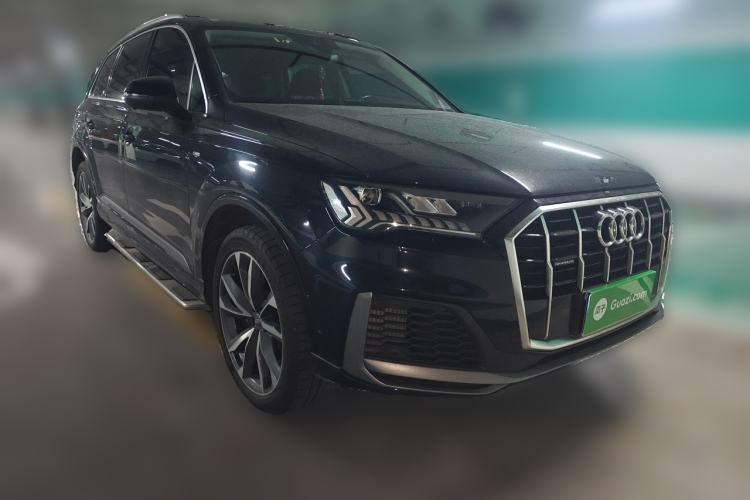 Used Audi Q7 2020 55 TFSI quattro S line sports model Front Right 45 Deg