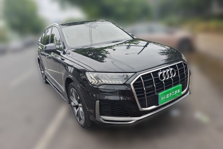Used Audi Q7 2020 55 TFSI quattro S line sports model Front Right 45 Deg