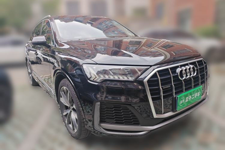 Used Audi Q7 2020 55 TFSI quattro S line sports model Front Right 45 Deg