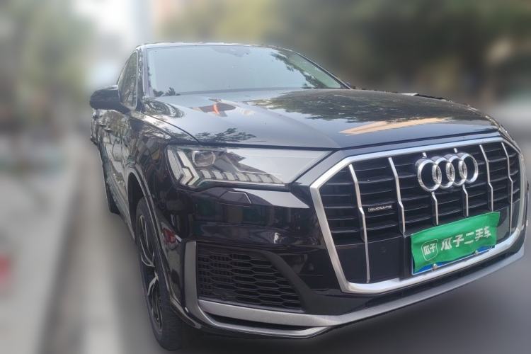 Used Audi Q7 2020 55 TFSI quattro S line sports model Front Right 45 Deg